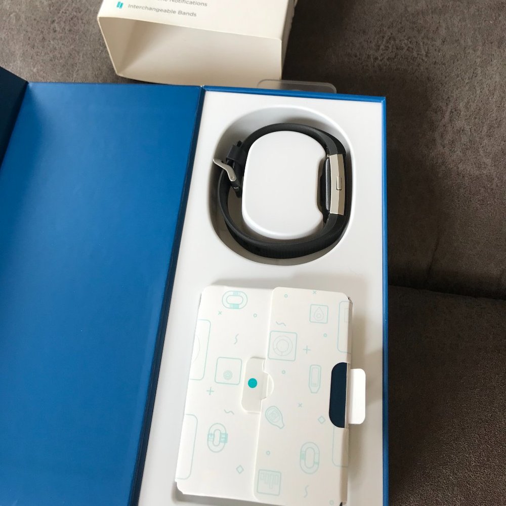 Fitbit Charge 2 Heart Rate + Fitness - Size Small